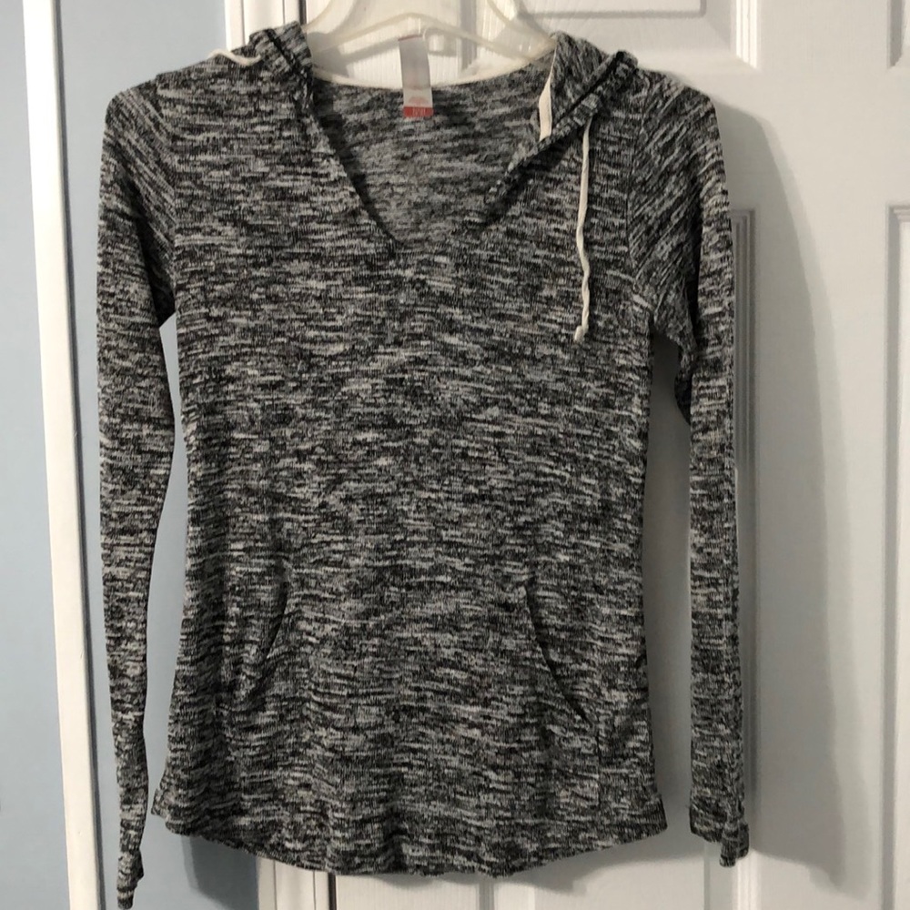 Black and white hoodie size small from no boundaries